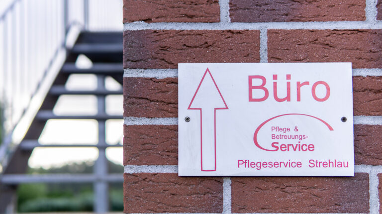 pflegedienst strehlauch roeverhagen bueroeingang